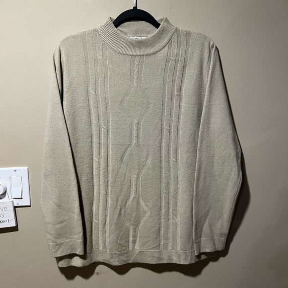 Variations Ladies L Beige Lightweight Sweater - Picture 5 of 5